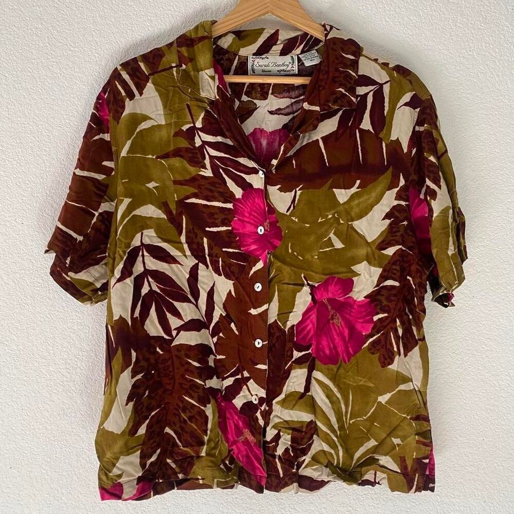 Vintage Floral Button-Up Shirt